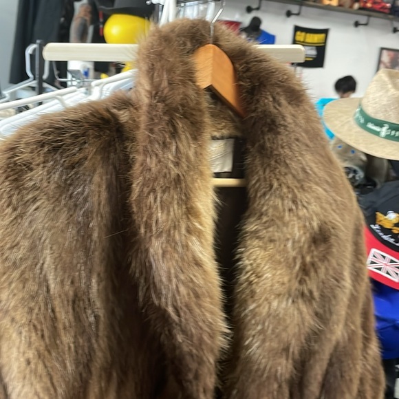 Unisex Adult Fulginitis Long Haired Beaver Trench Coat Fur Custom Rare Pre Owned - Picture 6 of 16